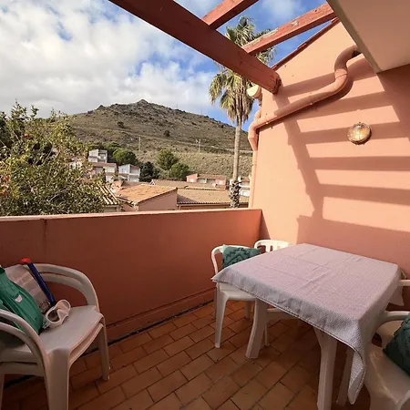 Spacious Duplex Escape In Appartement *